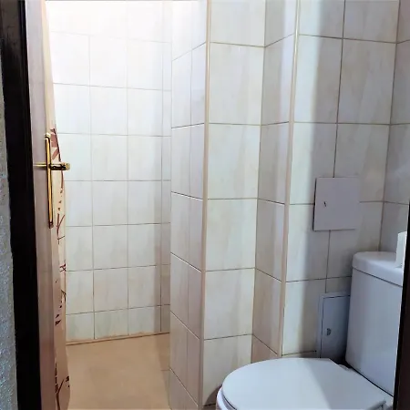 塔特兰奈克酒店 酒店 2*